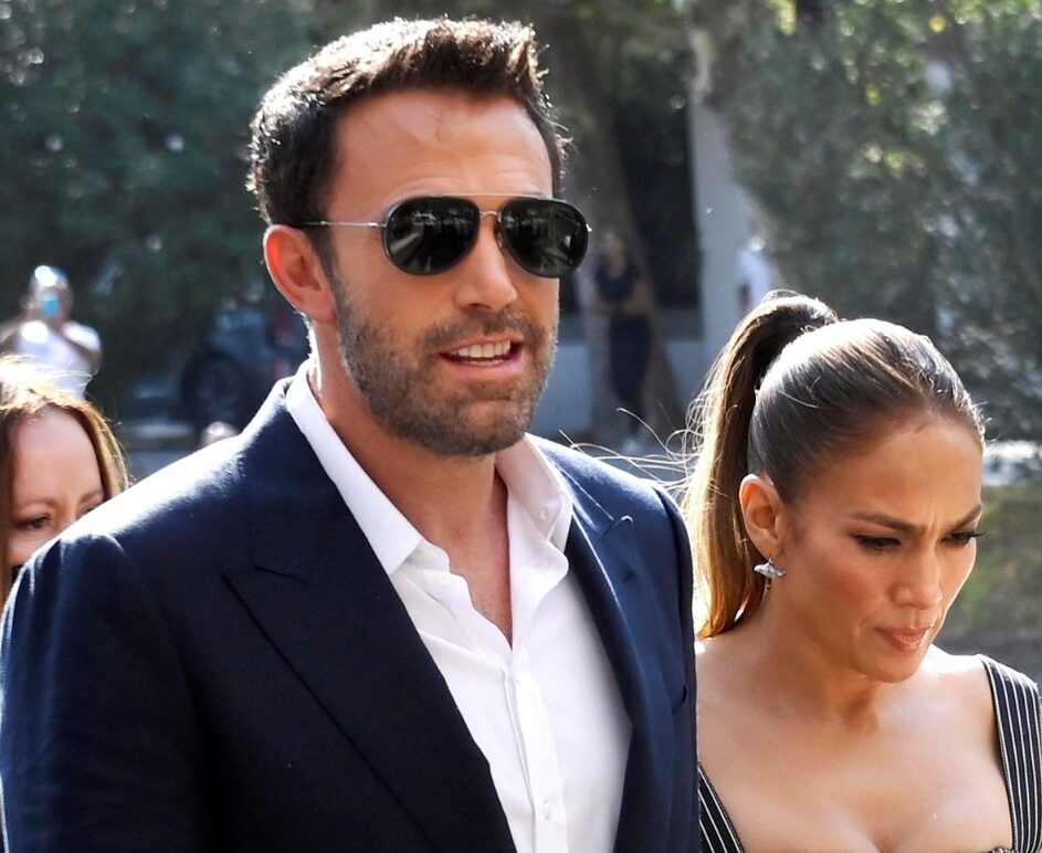 (Видео) Нов конфликт меѓу Афлек и Џеј Ло: Тој сака да ја намали цената на вилата, таа се противи