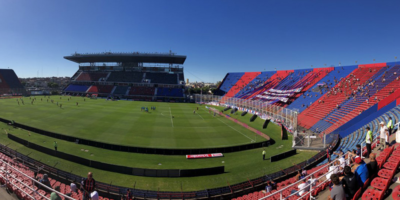 (Видео) Папата навиваше за нив, решија стадионот да го именуваат по него