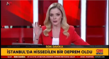 (Видео) Снимен моментот на земјотресот во Истанбул во емисија во живо, новинарката во паника