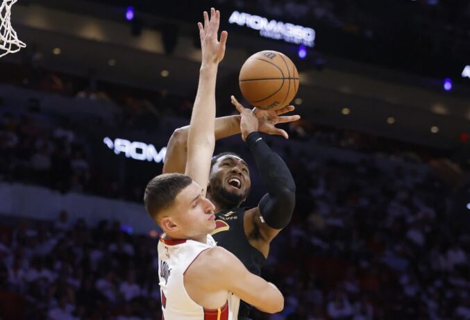 (Видео) „Метла“ за Мајами – Кливленд победи со најголема разлика во историјата