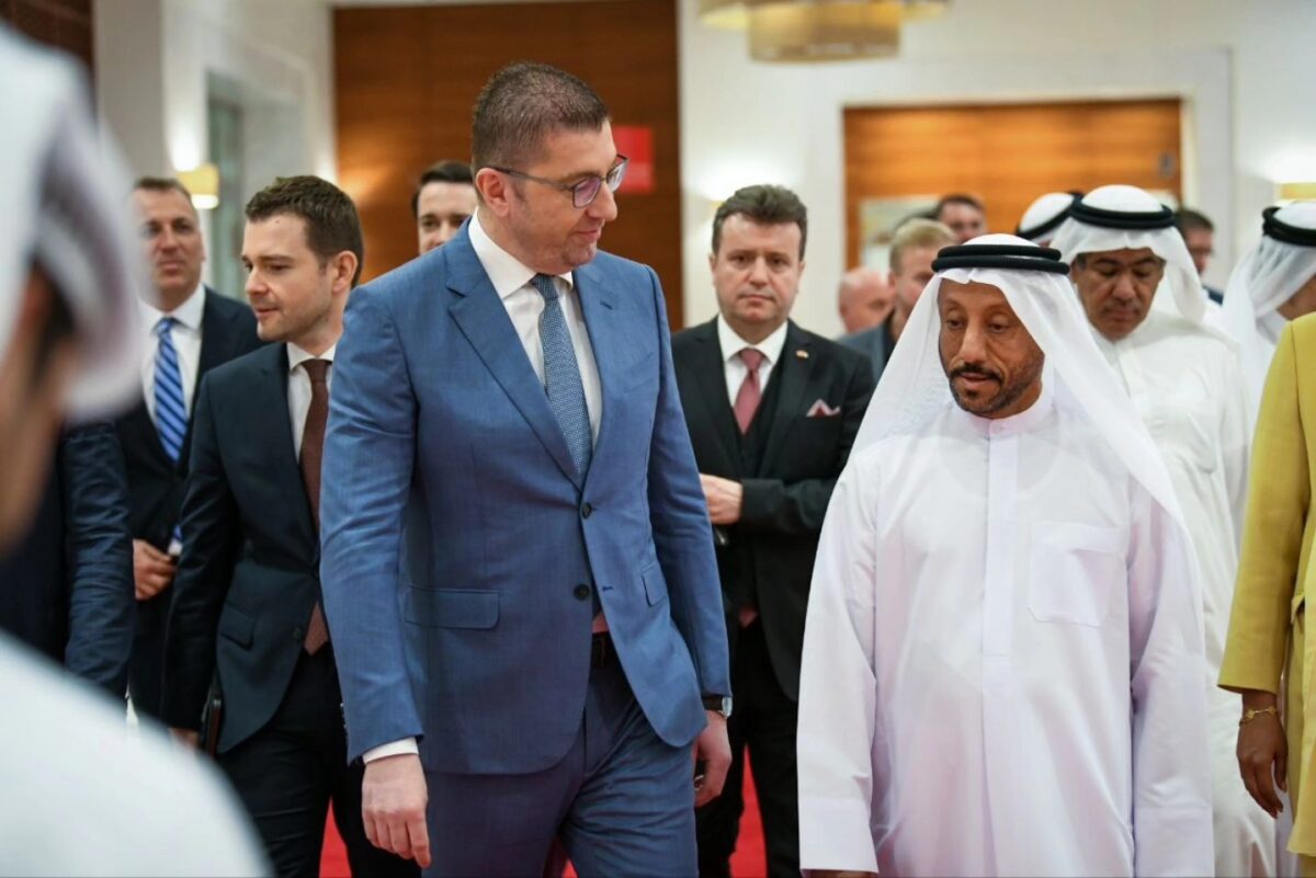 ДУИ: За владата, Албанците се невидливи: ниту еден Албанец во делегацијата во Обединетите Арапски Емирати