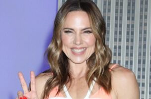 Има 51 година и извајано тело: поранешната членка на Spice Girl изгледа брутално во бикини