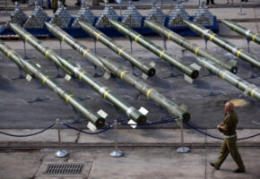 Иран: „Целиот наш воен потенцијал е подготвен“