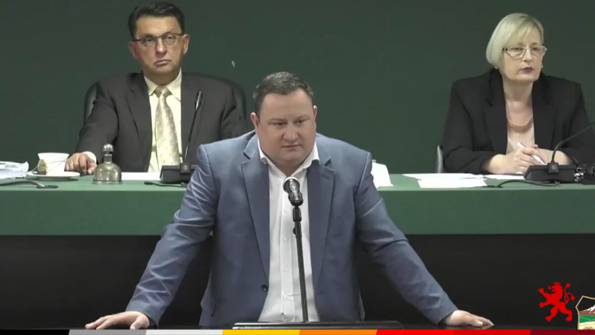 Кирков: Да им дадеме шанса на вработените во „Лајка“ за проблемот со бездомната популација на животни да биде решен