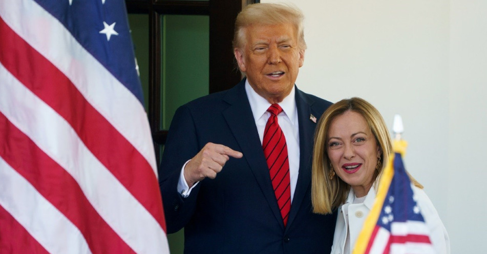 Мелони дојде кај Трамп, му вети дека ќе организира средба со лидерите на ЕУ