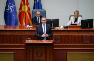 Мицкоски: Мерките дадоа резултат, цените на храната се намалија дури и според кошничката од синдикатот