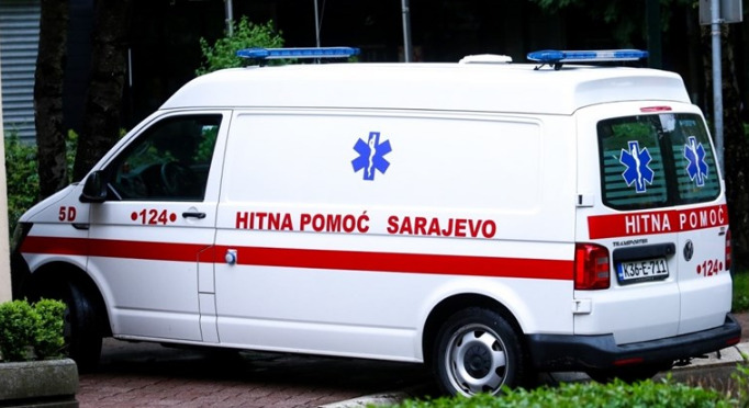 Младо момче пропадна низ отвор на лифт во Сараево