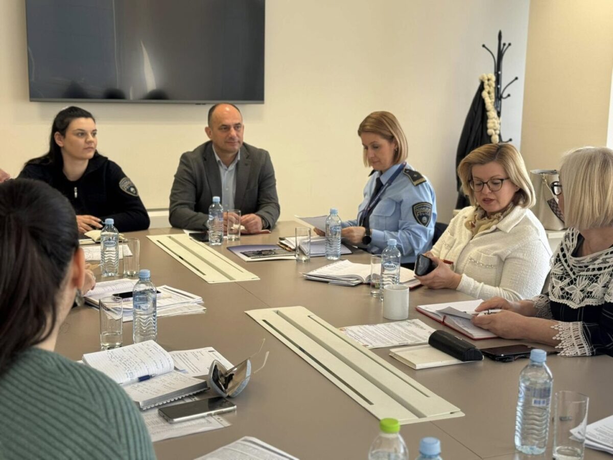 Обуки за безбедна евакуација во училиштата во општина Ѓорче Петров