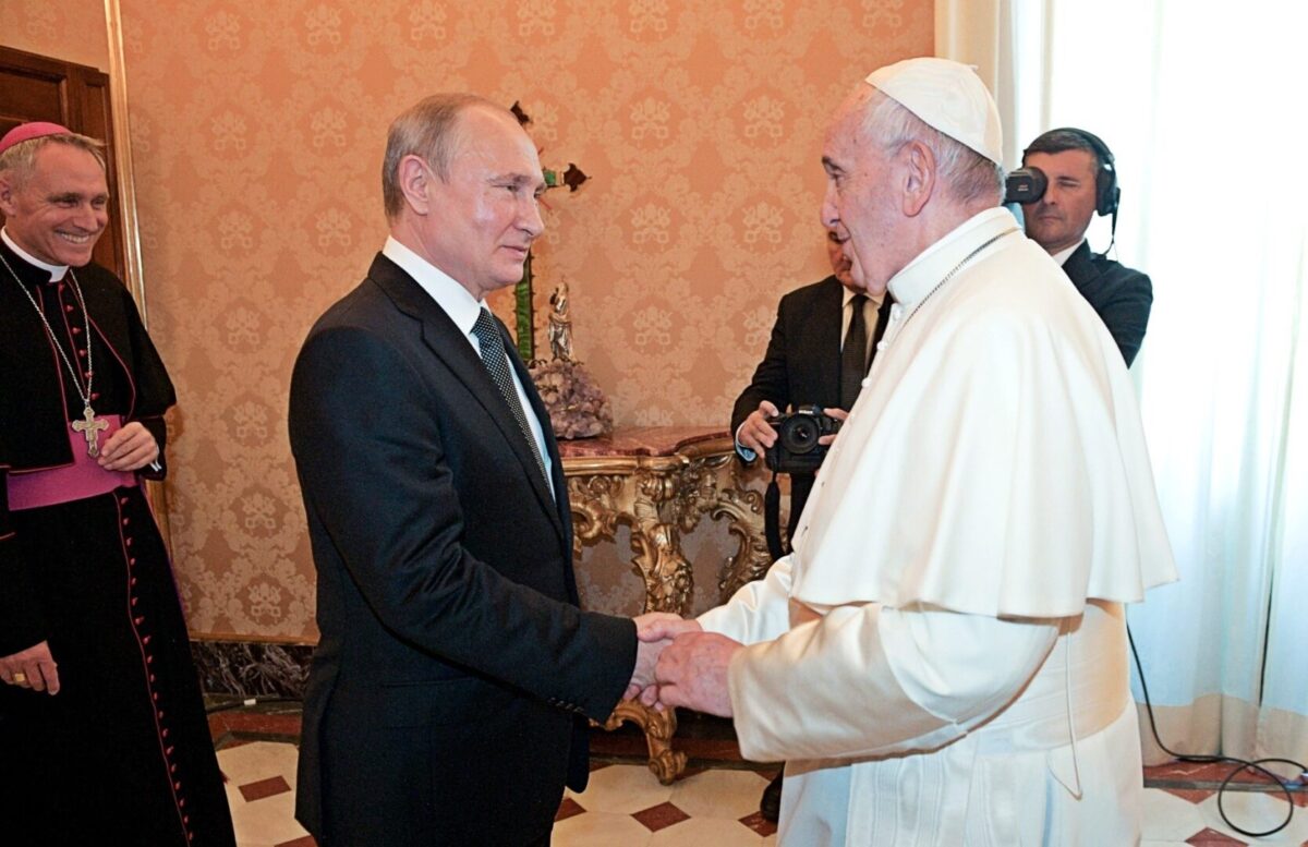 Путин се прости од папата