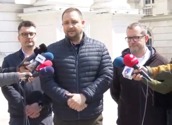 ССМ на состанок во Влада: Дојдовме да им кажеме на функционерите дека треба да живеат на минималец ако не ги зголемат платите