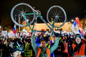 Српските студенти со велосипеди стигнаа во Стразбур