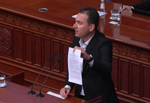 Талески до Тошковски: Кој му ги доставил доверливите информации на обезбедувачот на премиерот?
