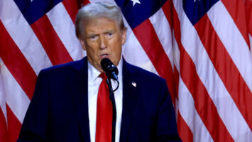 Трамп: Иран мора да се откаже од нуклеарното оружје или да се соочи со воен одговор