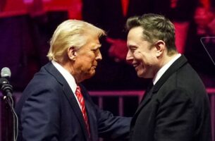 Трамп: Маск не е неопходен во Белата куќа, едноставно ми се допаѓа
