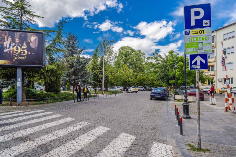 Утре и задутре бесплатен паркинг во зоните на „Градски паркинг“