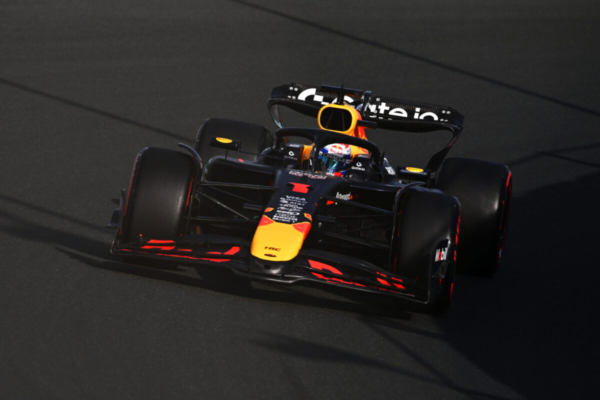 Ферстапен ги победи Пјастри и Расел за пол-позицијата во Џеда