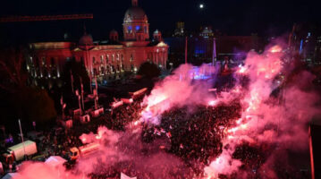 (Фото+видео) Заврши собирот „Не ја даваме Србија“ – Вучиќ упати пет барања
