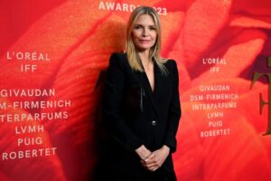 „Не сакам да изгледам како восочна фигура“: обожавателите воодушевени од лицето на Мишел Фајфер