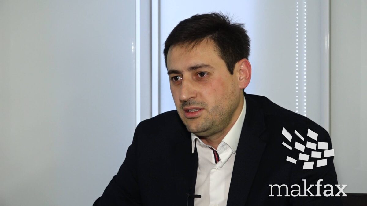Богојески донесе одлука за раскинување на договорите со тројца евалуатори