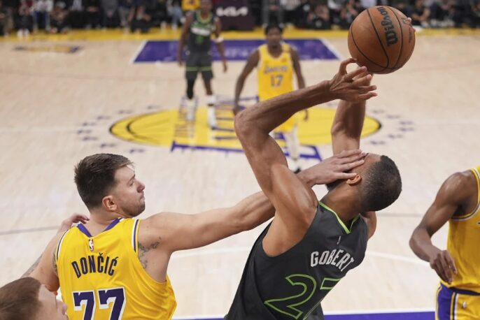(Видео) Гобер им пресуди на Лејкерси – Минесота ги елиминира „езерџиите“