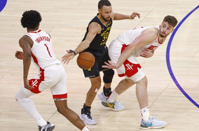 (Видео) Кари и екипата немоќно против Хјустон