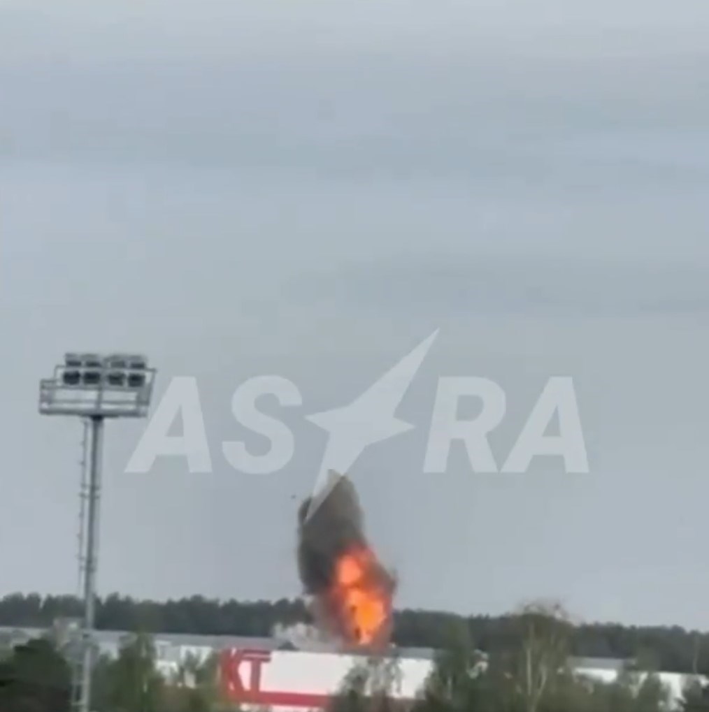 (Видео) Украинско беспилотно летало погоди фабрика за дронови во близина на Москва