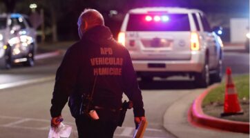 Дете (2) паднало од 15 кат во Вашингон и преживеало