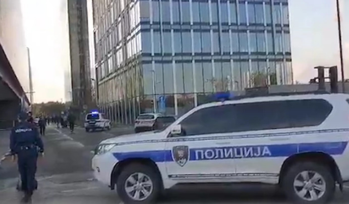 Дојави за поставени бомби на повеќе локации во Белград