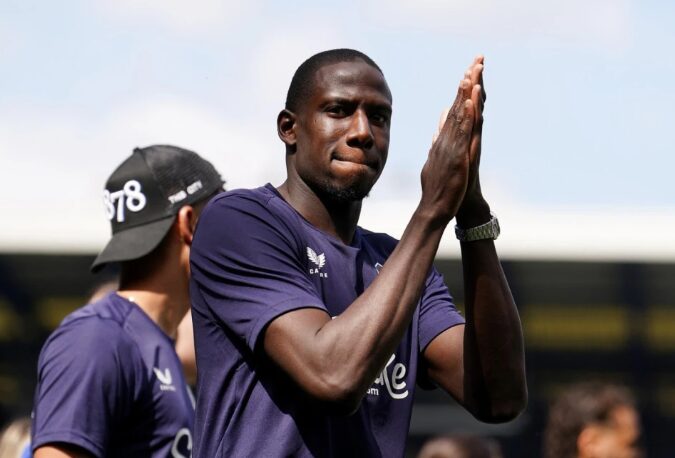 Дукуре го напушта Евертон