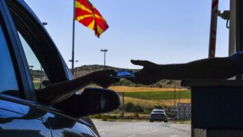 ЕУ воведува нов граничен систем: Се укинуваат печатите од пасошите, странците ќе ги фотографираат