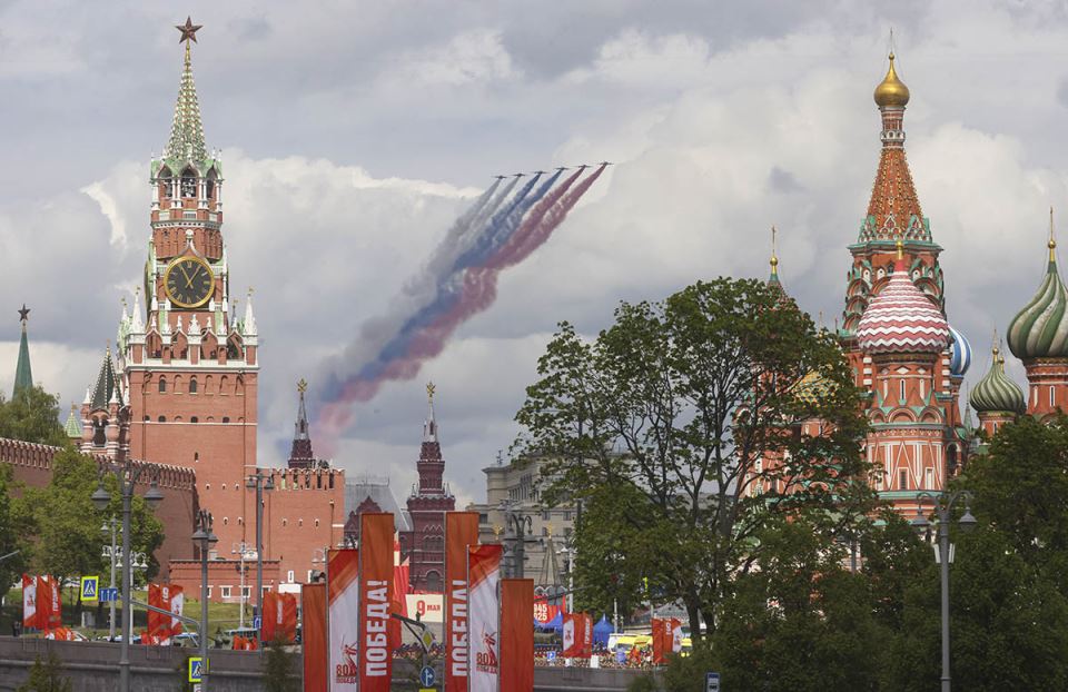 Колку плаќаат Русите за Денот на победата: Москва блокирана, таксито двојно поскапо