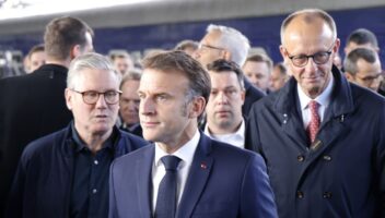 Макрон се заканува со масовни санкции