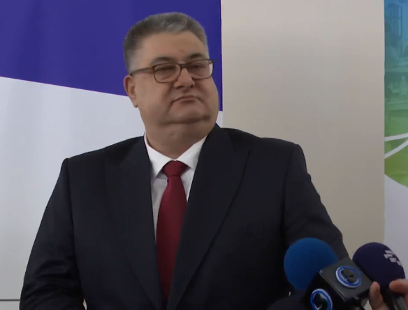Минчев: Поддршка за европската иднина, но не по цена на македонскиот идентитет