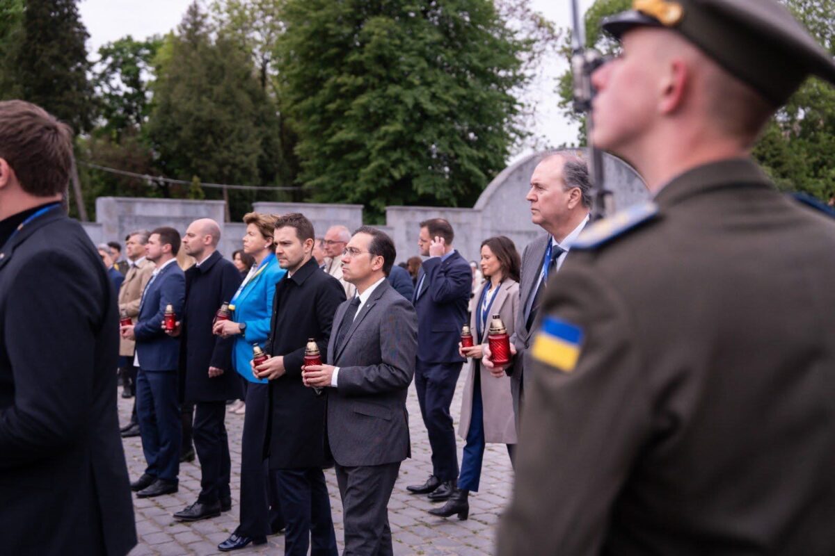 Муцунски во Украина повика на итен и безусловен прекин на огнот од страна на Русија