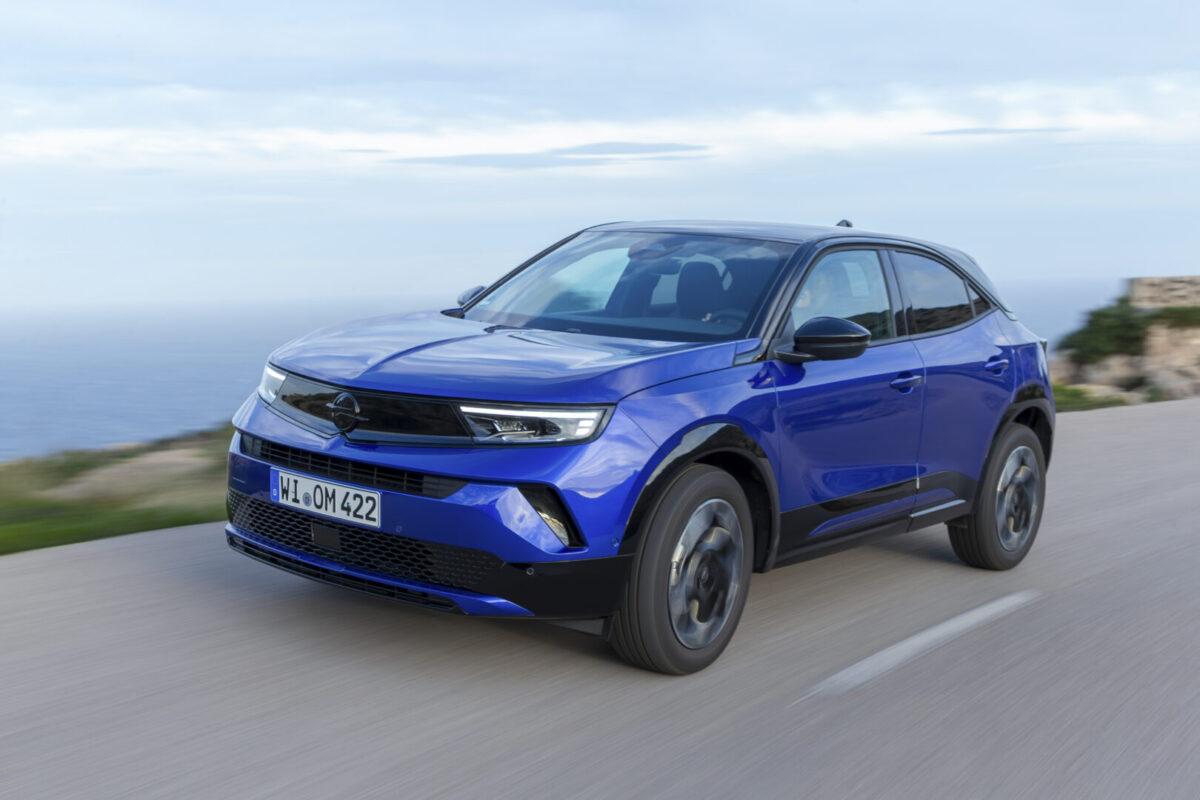 Навистина привлекува погледи -Новата „OPEL MOKKA“ блеска во новите бои