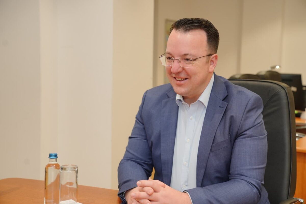 Николоски: Македонија добива голем сојузник во Британија и стратешко партнерство