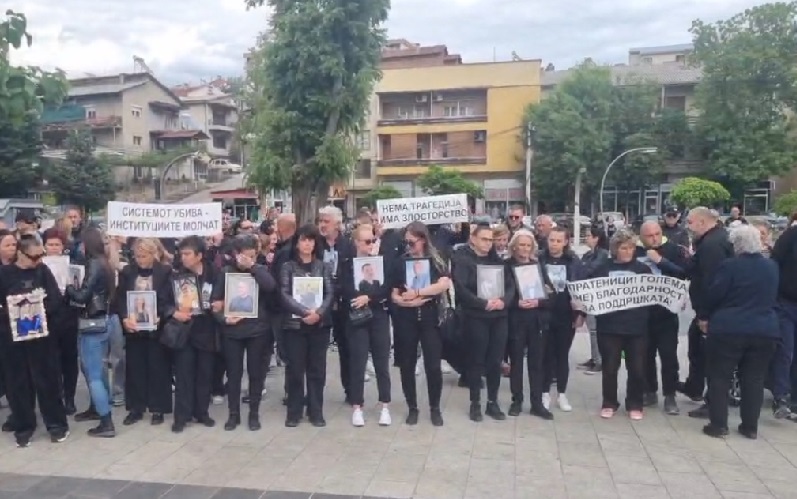 Тивок, но моќен протест во Кочани, шести „Марш за ангелите“ кои настрадаа во „Пулс“