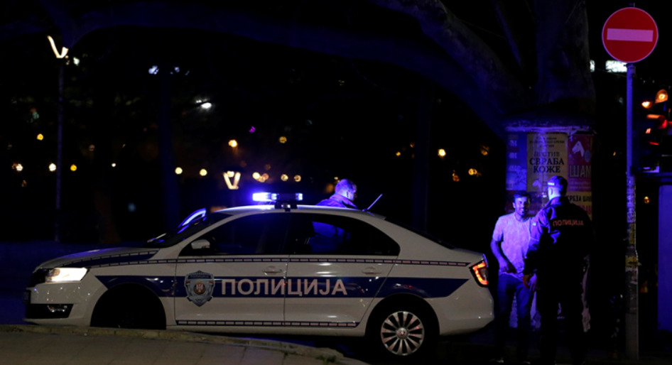Украл автомобил со мало девојче внатре: драма на бензинска пумпа во Србија