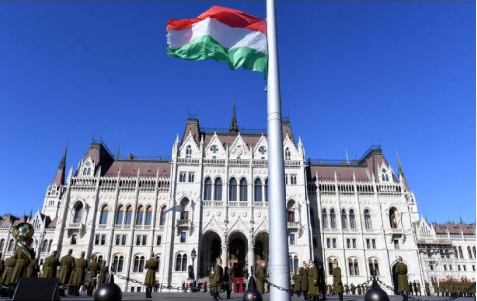 Унгарија идентификува двајца украински шпиони