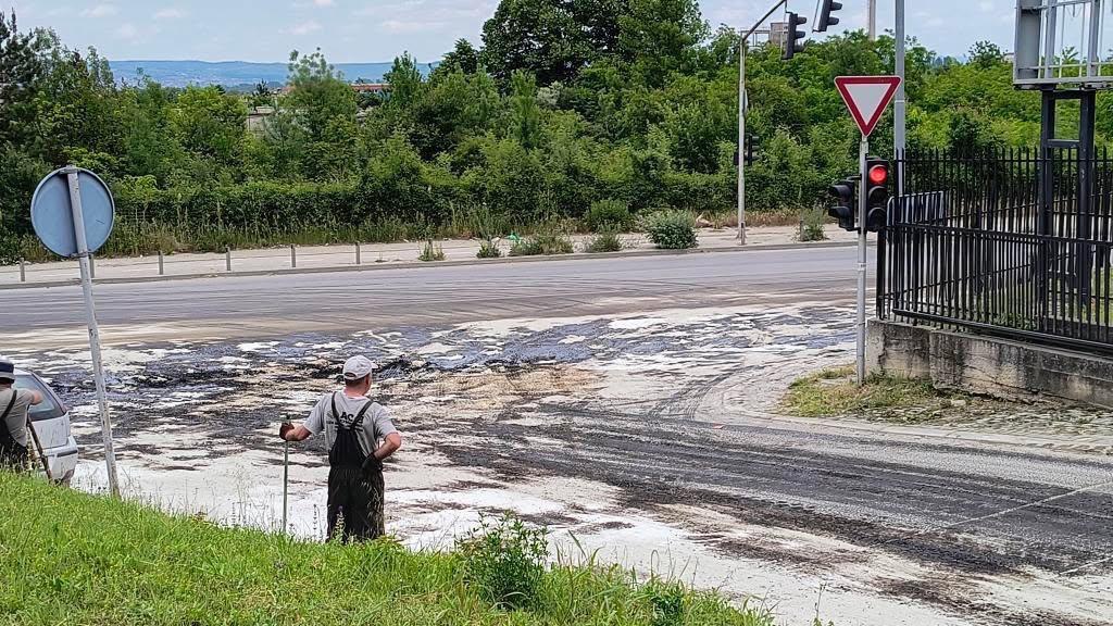 Хемикалии се излеаа од објект во Пинтија, надлежните на терен