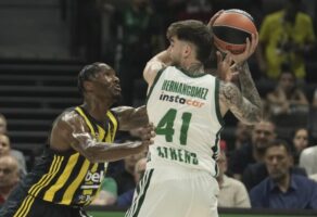 Хол и Мекалум го нокаутираа ПАО, Фенер ќе игра за европската титула