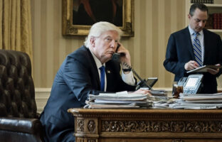 „Си-ен-ен“: По разговорот на Трамп со Путин, мирот во Украина изгледа подалечен