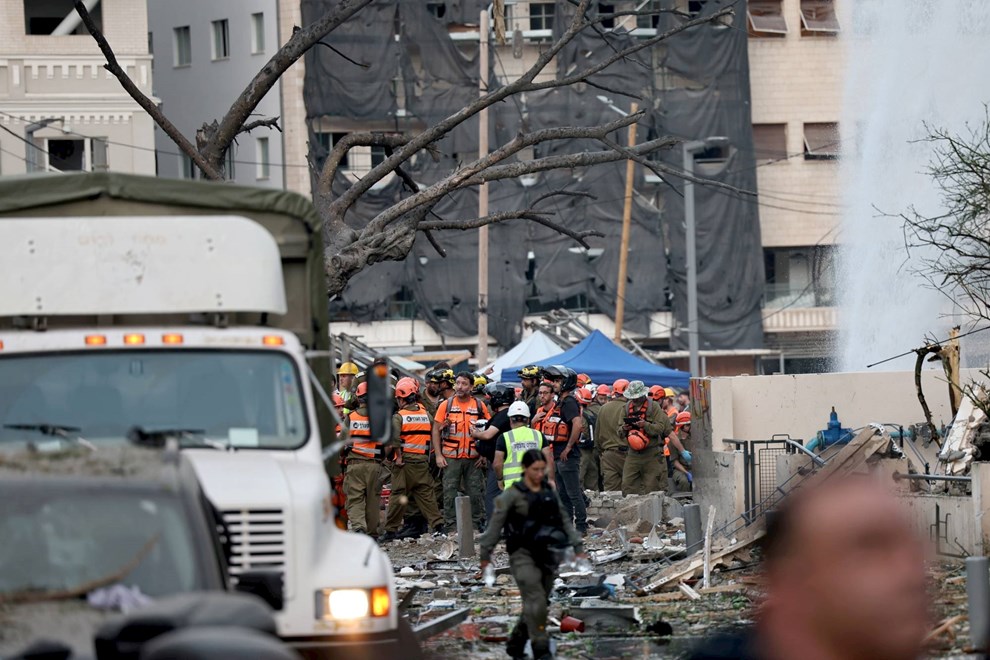 Бројот на жртви во Израел се зголемува, речиси 300 се во болниците