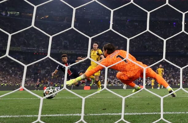 (Видео) ПСЖ со „петарда“ ја освои првата титула во Лигата на шампионите