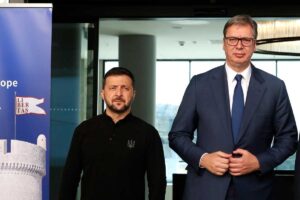 Вучиќ е во посета на Украина