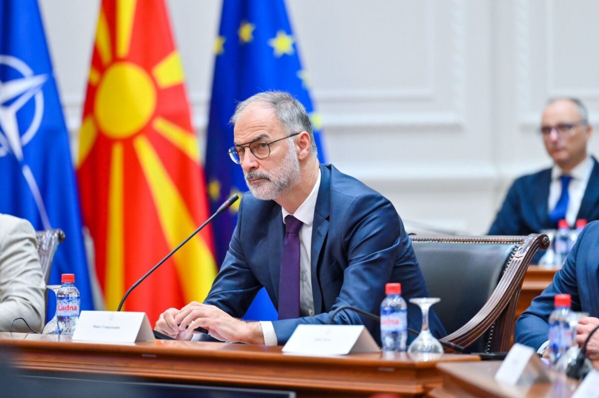 ДУИ: Етничка дискриминација во распределбата на проекти, Стоилковиќ ги брише Албанците, молчењето е соучесништво