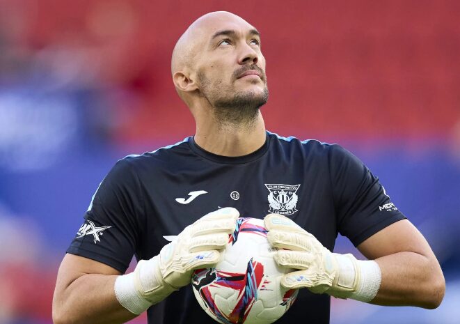 Дмитровиќ се сели во Еспањол