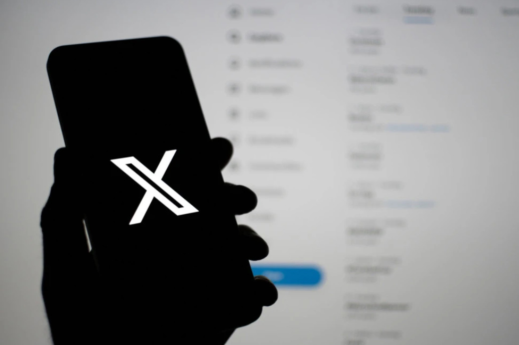 Доаѓа XChat: пораки што исчезнуваат и уште многу други нешта
