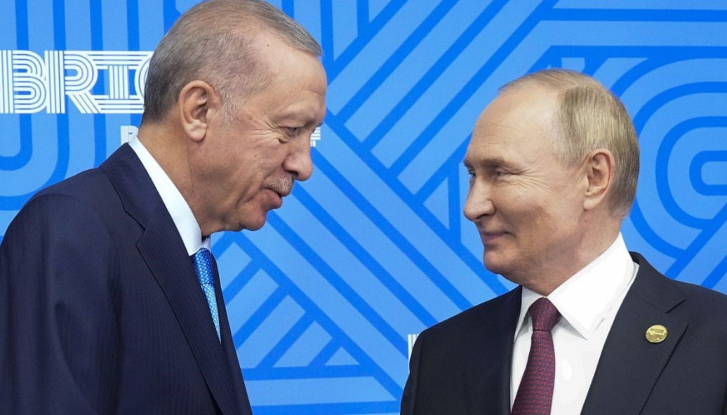 Ердоган и Путин разговараа, го осудија нападот на Израел врз Иран