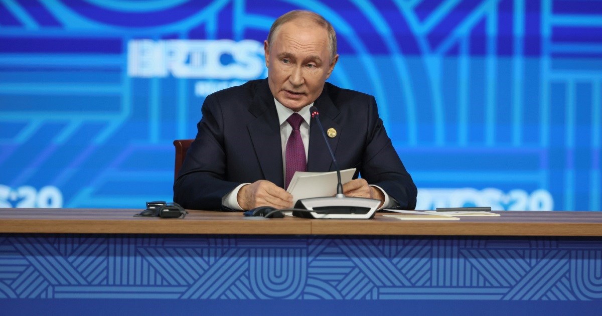 Кремљ: Путин нема да оди во Бразил на самитот на БРИКС поради потерницата